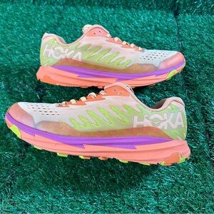 Hoka One One Womens Torrent 3 Running Shoes Size 9.5B Mock Orange/Vibrant Orange
